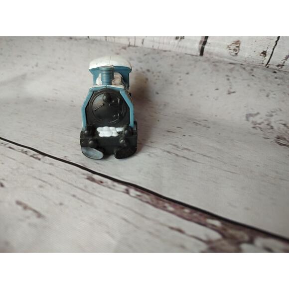 Vintage 1997 Fox Anastasia Train Engine - Picture 2 of 8